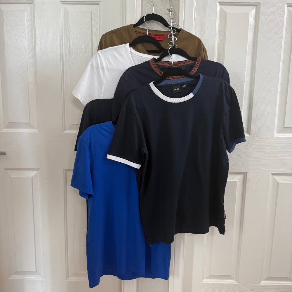 $500 Value 6 Hugo Boss Men T-shirts Excellent condition Size L Short Sleeve Tees